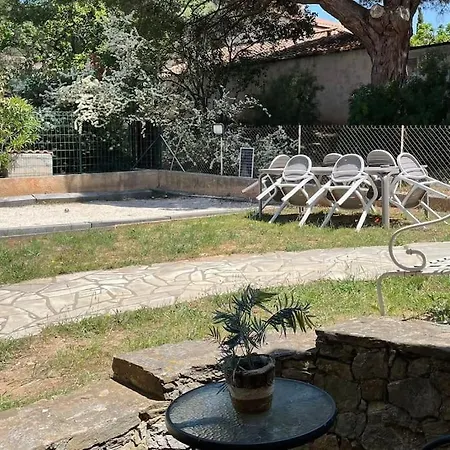 Au Calme Avec Piscine Et Terrasse Apartment Carqueiranne