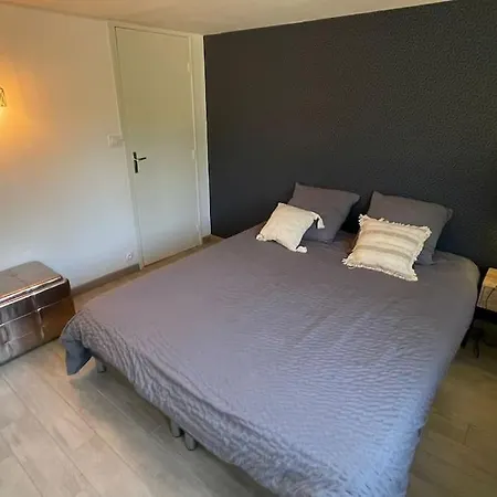 Au Calme Avec Piscine Et Terrasse Apartment